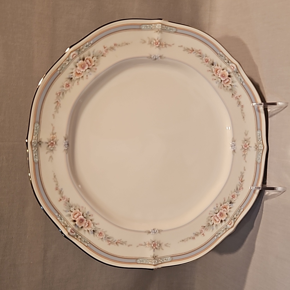 NEW Noritake Rothschild 7293 Dinner Plate